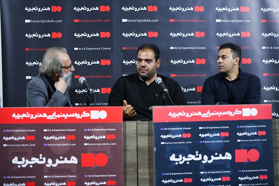 سرمایه‌داری  غلط با اخلاقیات بازی می‌کند تا جامعه را استثمار کند