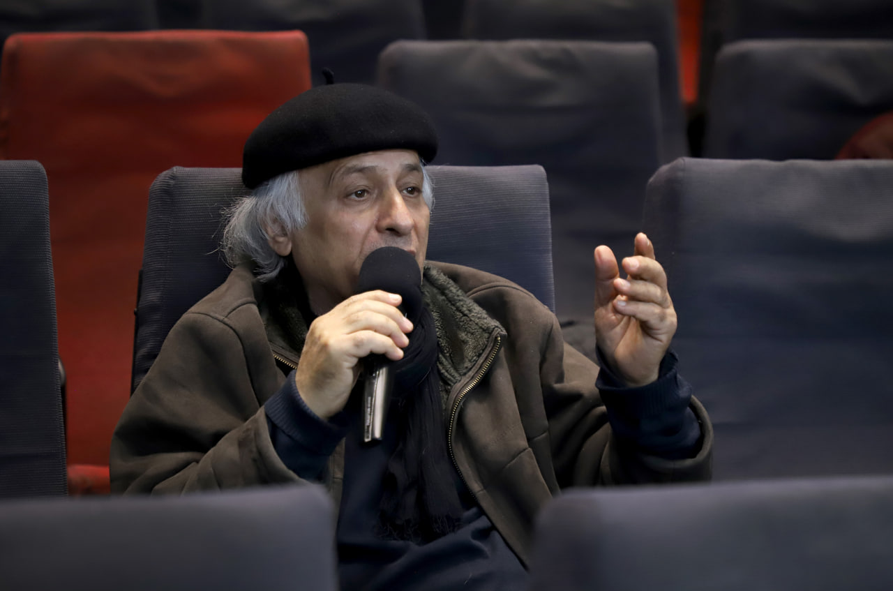 نشست نقد و بررسی  فیلم سینمایی  چای سرد 